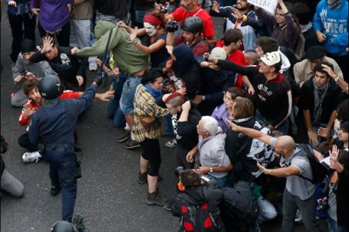 Las protestas de ayer no fueron solo en Madrid. También se registraron en ciudades como Barcelona, Oviedo (Asturias), Murcia y Sevilla, entre otras.
