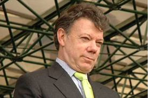El presidente Juan Manuel Santos calificó al ex vicepresidente Humberto de la Calle como un hombre de postura muy firme frente a la necesidad de una s