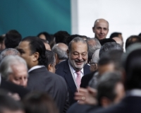 Carlos Slim apuesta por la inversión en telecomunicaciones y en educación.